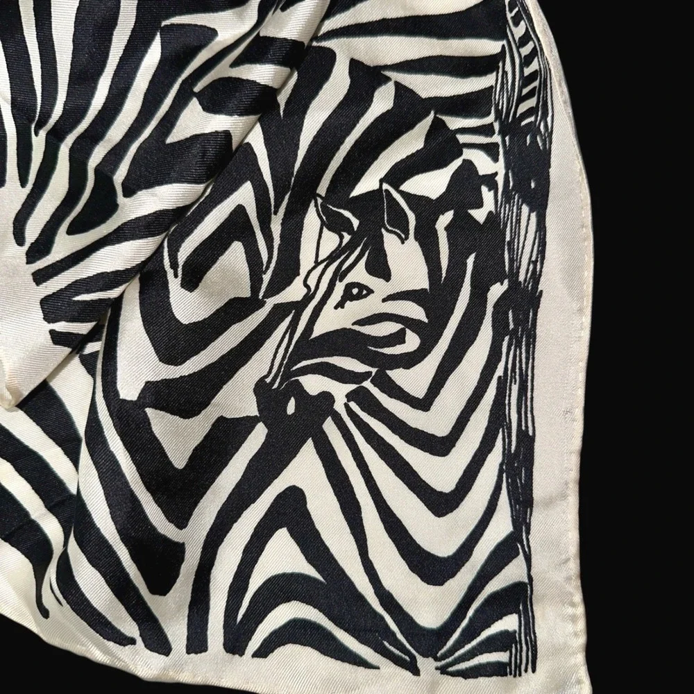 Forsum‎ Vintage Silk Scarf Earle Van Doorn Zebra Print Black White Japan 11x82